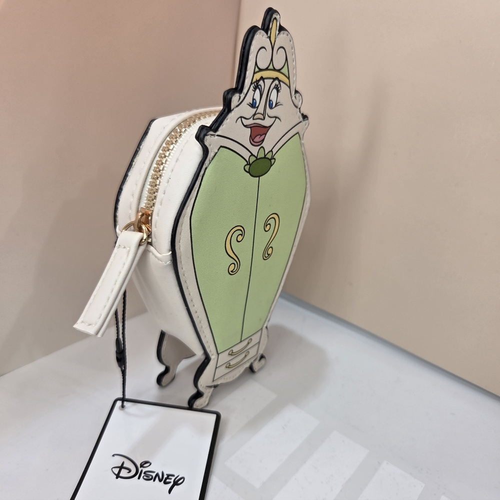 💚🔹️Disney 🔹️Beauty and the Beast Madame De La Grande The Wadrobe Coin Purse - Picture 9 of 10